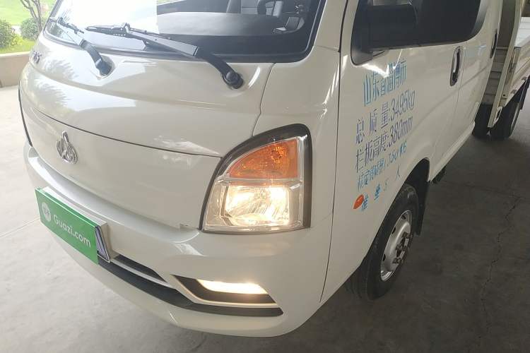Used Kuayue Kuayue Zhe D5 2021 1.6L Standard Edition Double-Cab Flatbed with Dual Rear Wheels 3050mm Cargo Bed DAM16KL
