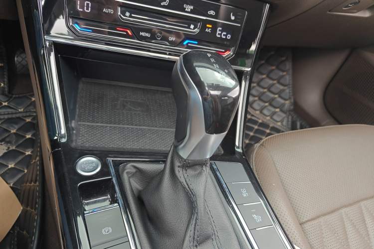 Used Volkswagen Passat New Energy 2020 430 PHEV Hybrid Luxury Edition China VI Standard Gear Lever