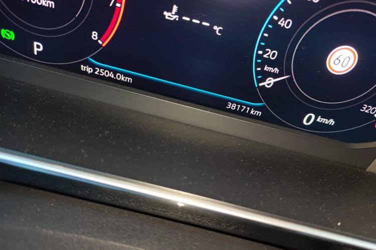 Used Volkswagen Sagitar 2023 280TSI DSG Excellence Plus Edition Odometer Close Up