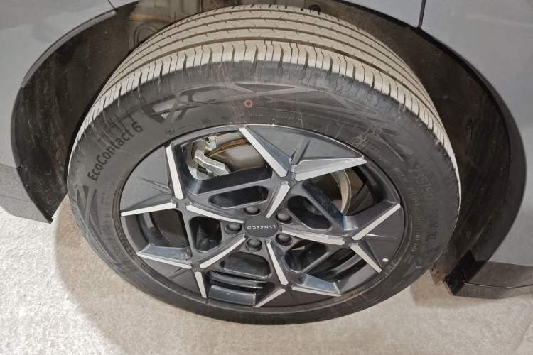 Used Lynk & Co Z20 2025 530 km Range Rear-Wheel Drive Max