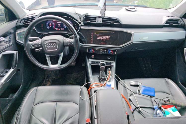 Used Audi Q3 2020 35 TFSI Fashionable and Elegant Model Center Console