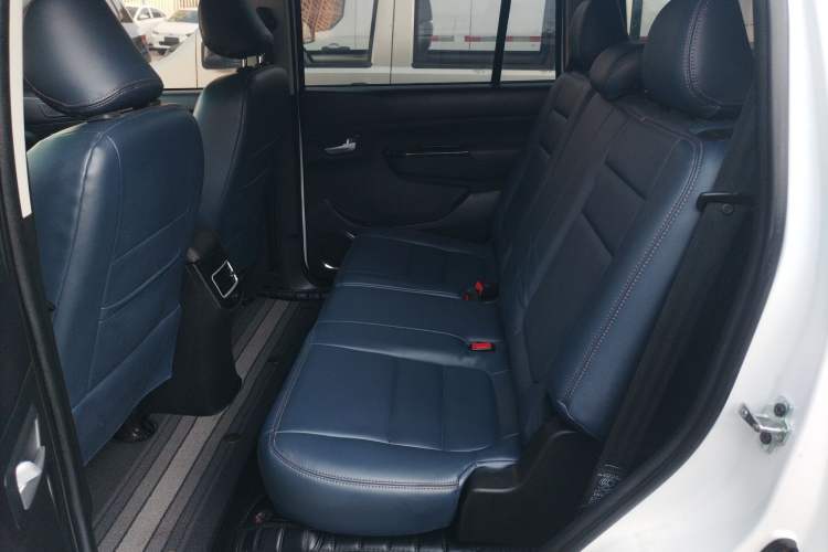 Used SWM X3 2021 1.5L Manual Comfort Version 7 Seats
