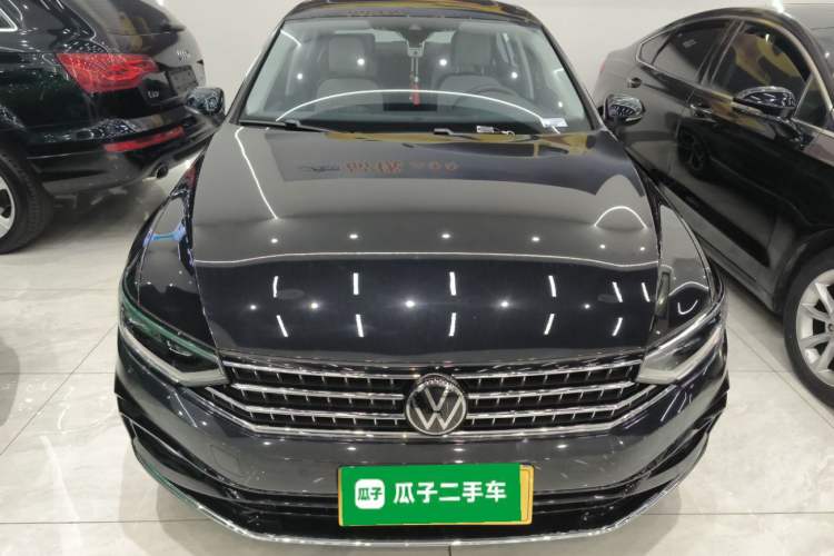 Used Volkswagen Magotan 2023 2 Million Units Commemorative Edition 330TSI DSG Luxury Version
