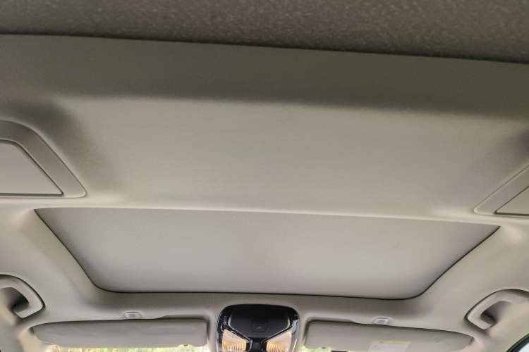 Used BMW 5 Series 2018 Facelifted 530Li Luxury Edition Premium Package
