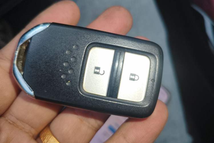 Used Honda XR-V 2015 1.8L VTi CVT Luxury Edition Vehicle Key