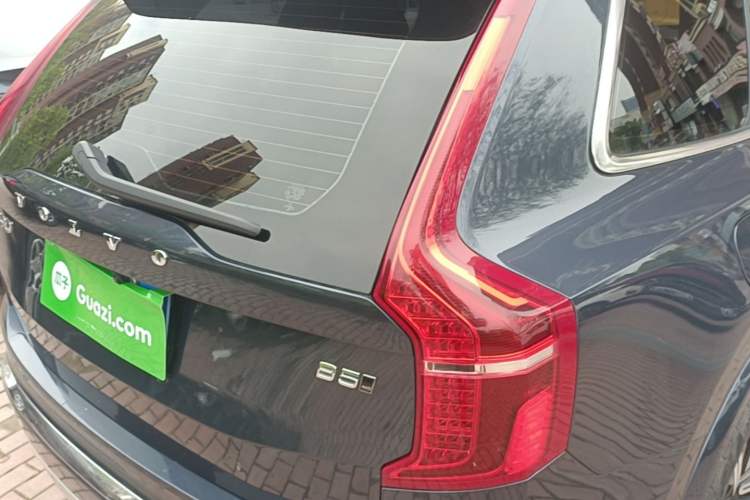 Used Volvo XC90 2021 B5 SmartDrive Luxury Edition 5-seater Right Rear Taillight