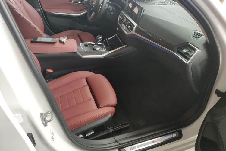 Used BMW 3 Series 2021 Second Facelift 325Li M Sport Package
