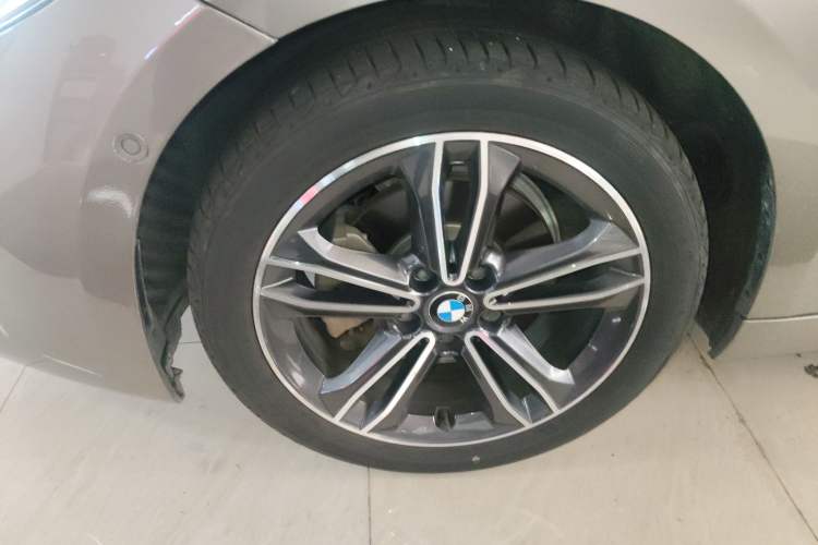 Used BMW 1 Series 2018 118i Sport Edition Exterior 4