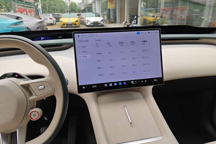 Used Xiaomi Auto YU7 2025 Ultra-Long Range High-Performance All-Wheel-Drive Max Edition Audio And AC Panel