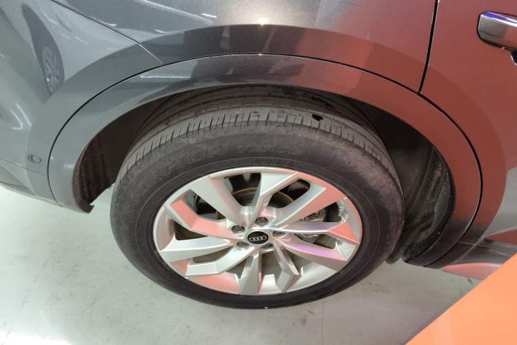 Used Audi Q5L 2022 40T Luxury Dynamic Model Exterior 3