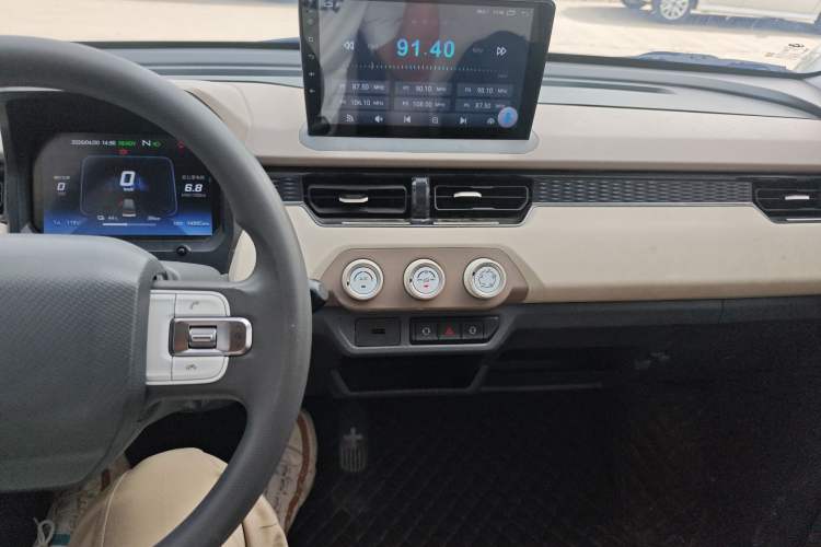 Used Chery QQ Ice Cream 2024 Edition Youth Version 205km Sundae