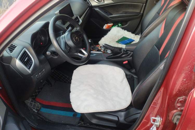 Used Mazda 3 Axela 2017 Sedan 1.5L Automatic Comfort Model Emission Standard China V Left Front Seat