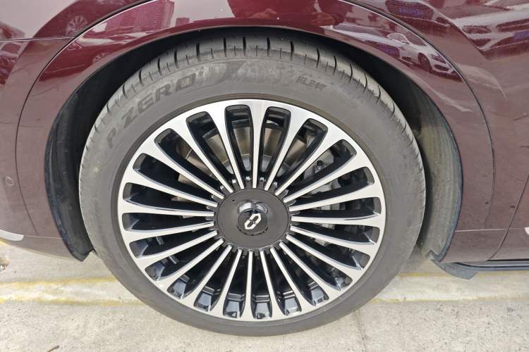 Used Hima AITO M9 2025 Extended-Range Ultra Version 52 kWh 6-Seater Exterior 2