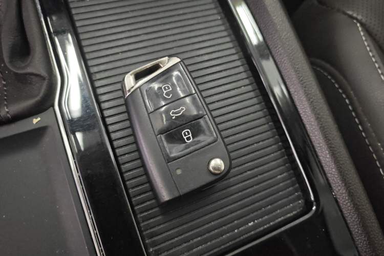 Used Volkswagen Teramont 2019 330TSI Two-Wheel-Drive Luxury Edition China V Standard