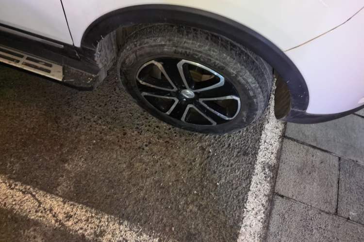 Used CHANGAN CS15 2016 1.5L Automatic Fashion Edition Right Front Wheel Hub