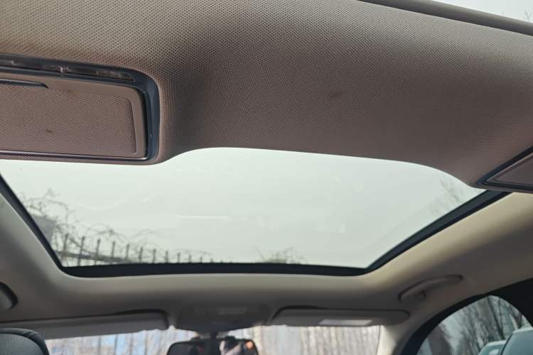 Used Mercedes-Benz C-Class 2015 C 200 L Sport Edition
