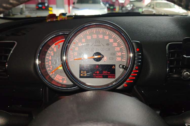 Used MINI Clubman 2016 Revised Version 1.5T COOPER Connoisseur Edition
