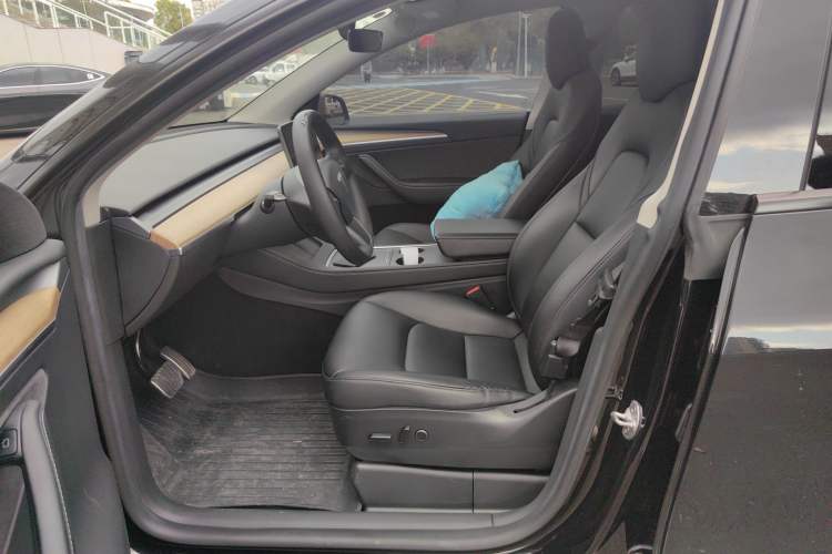 Used Tesla Model Y 2022 Rear-Wheel-Drive Version