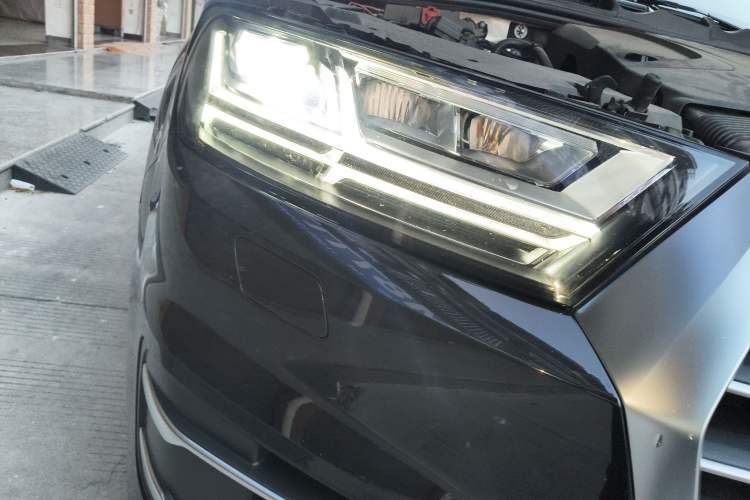 Used Audi Q7 2019 45 TFSI Comfort Model
