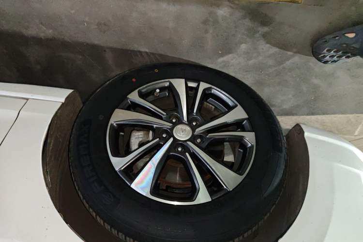 Used CHANGAN Eado 2020 PLUS Blue Whale NE 1.4T GDI DCT Prestige Model Left Front Wheel Hub