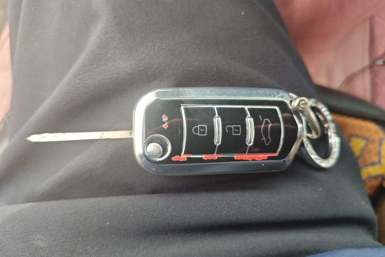 Used GAC Trumpchi GA6 2016 235T Manual Elite Edition Vehicle Key