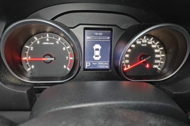 Used Bestune B50 2016 1.6L Automatic Luxury Model Odometer Close Up