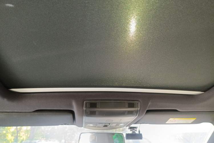 Used Volkswagen T-ROC 2020 280TSI DSG Two-Wheel Drive R-Line Pro
