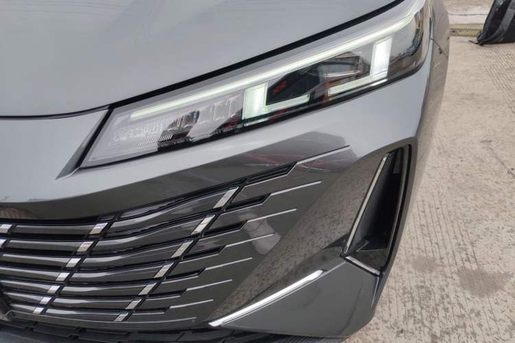 Used CHANGAN Eado 2025 Blue Whale 1.5T 500Bar Prestige Model
