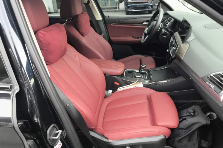 Used BMW X3 2023 Restyled xDrive30i Leading Edition M Night Sky Package Right Front Seat