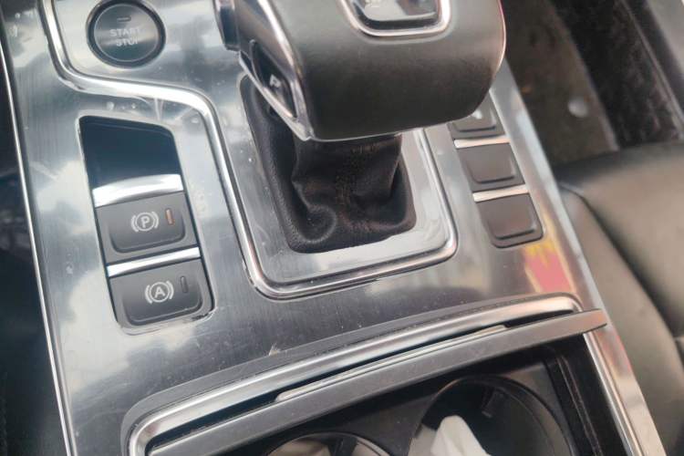 Used Hongqi H5 2020 1.8T Automatic Smart Connect Flagship Edition
