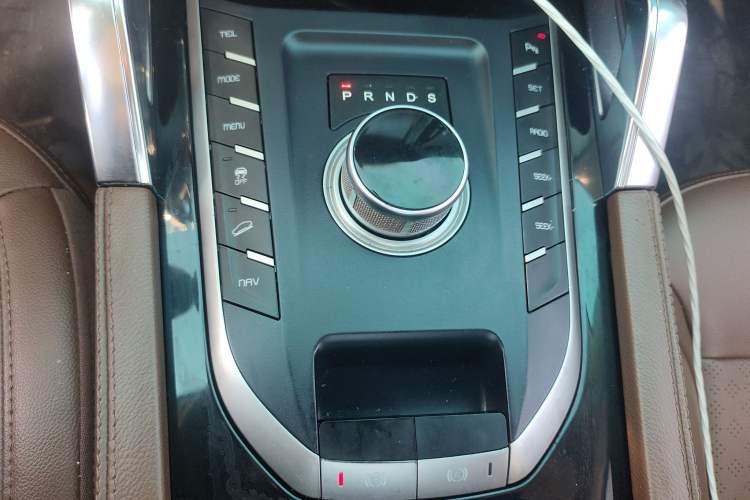 Used Zotye T700 2017 1.8T Dual-Clutch Prestige Model
