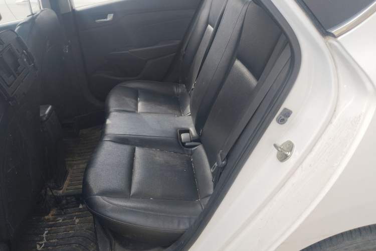 Used Hyundai Verna (new generation) 2016 1.6L Automatic Elite Edition TOP Left Rear Seat