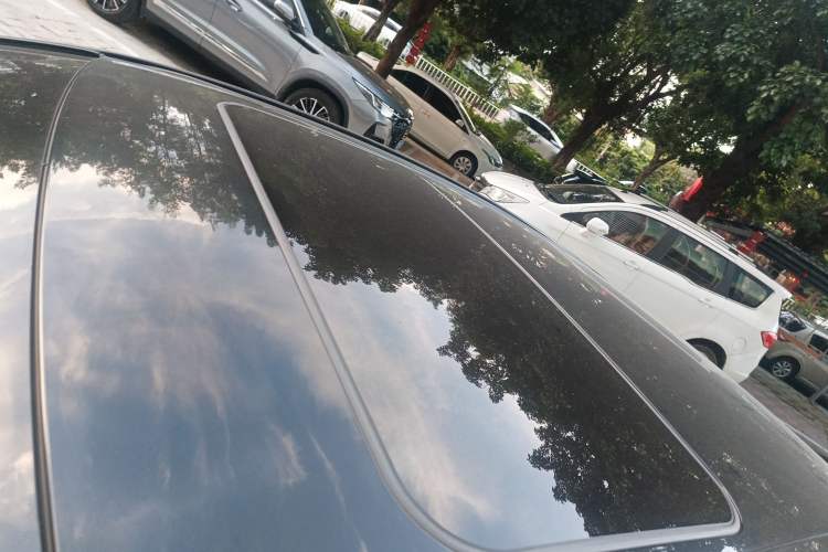 Used Toyota Camry 2018 2.0E Leading Edition