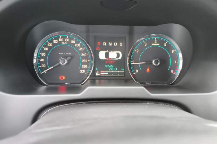 Used Jaguar XF 2015 XF 3.0 SC 80th Anniversary R-Sport Edition Odometer Close Up