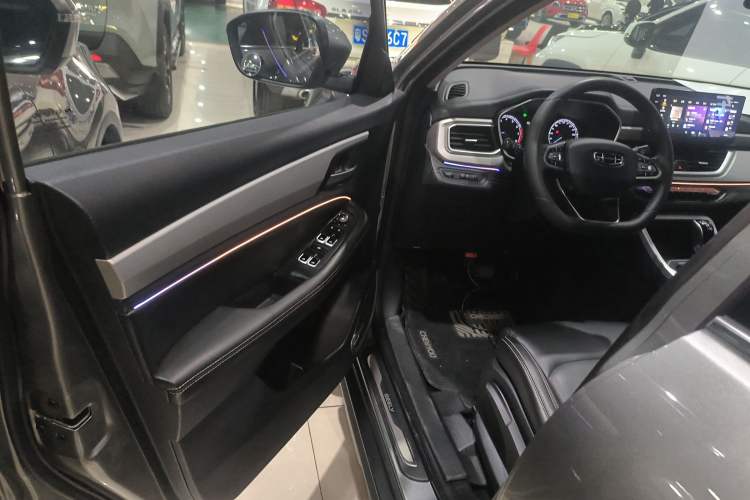 Used Geely Auto Vision X6 2020 1.4T CVT Luxury Edition
