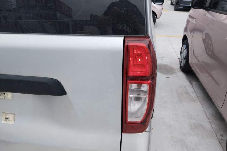 Used Wuling Zhiguang New Energy 2025 Model 305km Ambitious Edition
