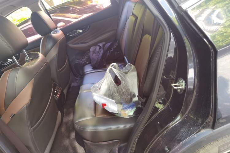 Used Dongfeng Aeolus AX7 2018 Classic 1.6T Automatic Luxury Model
