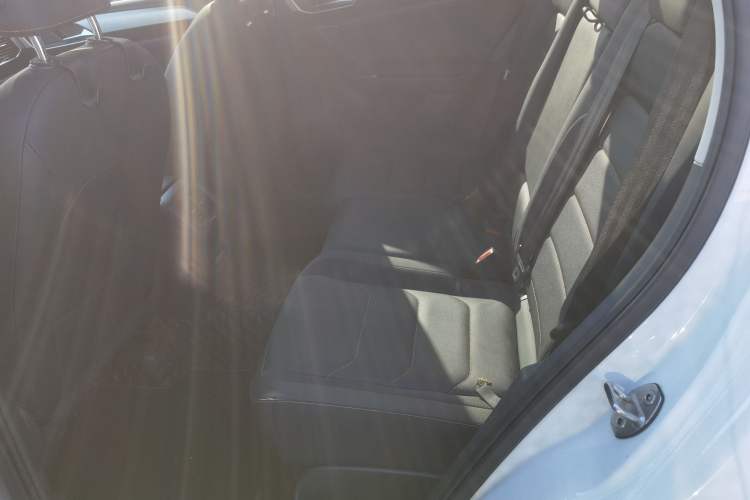 Used Volkswagen Tayron 2021 330TSI Two-Wheel Drive 30th Anniversary Edition Left Rear Seat