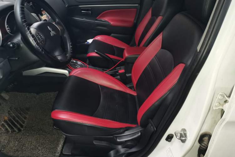 Used Mitsubishi ASX 2013 2.0L CVT Two-Wheel Drive Elite Edition Left Front Seat