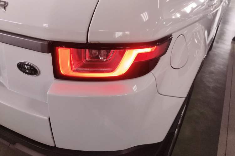 Used Land Rover Range Rover Evoque 2017 2.0T PURE Style Edition
