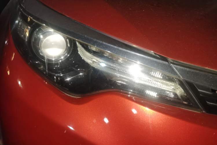 Used Toyota Levin 2014 1.6G CVT Elite Edition Right Front Headlight