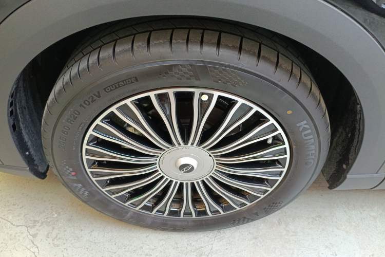 Used Chery Tiggo 8 L 2024 2.0T Two-Wheel Drive Luxury Edition 5 Seats
