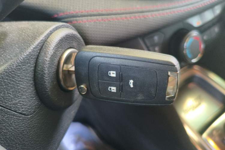 Used Chevrolet Monza 2019 RS 330T Automatic Comfort Edition China VI Standard Vehicle Key