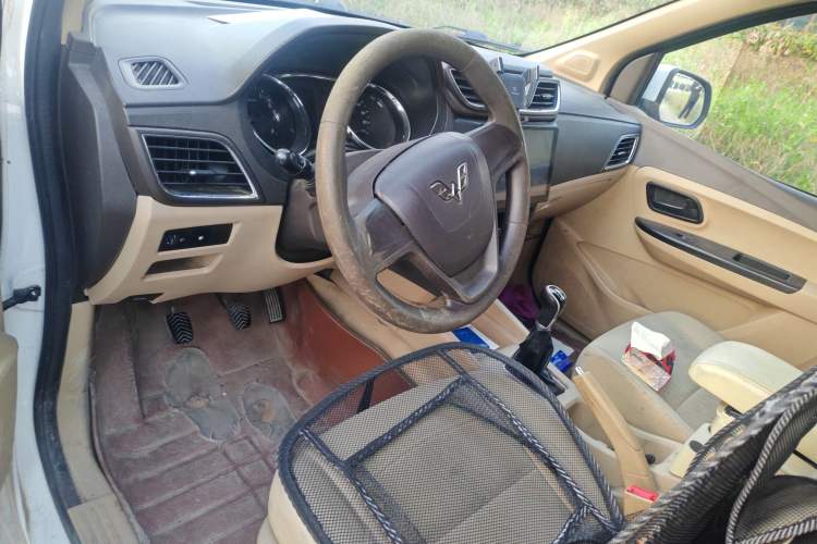 Used Wuling Hongguang 2015 1.5L S1 Standard China V-Emission Standards