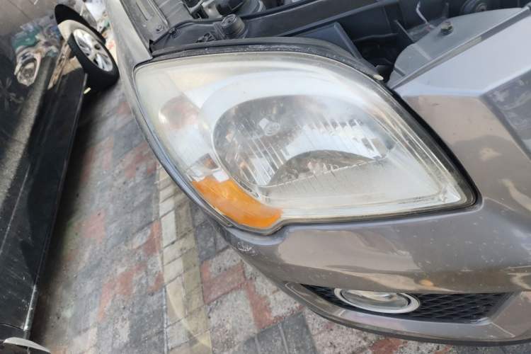 Used Kia Sportage 2012 2.0L Manual Two-Wheel Drive GLS Right Front Headlight