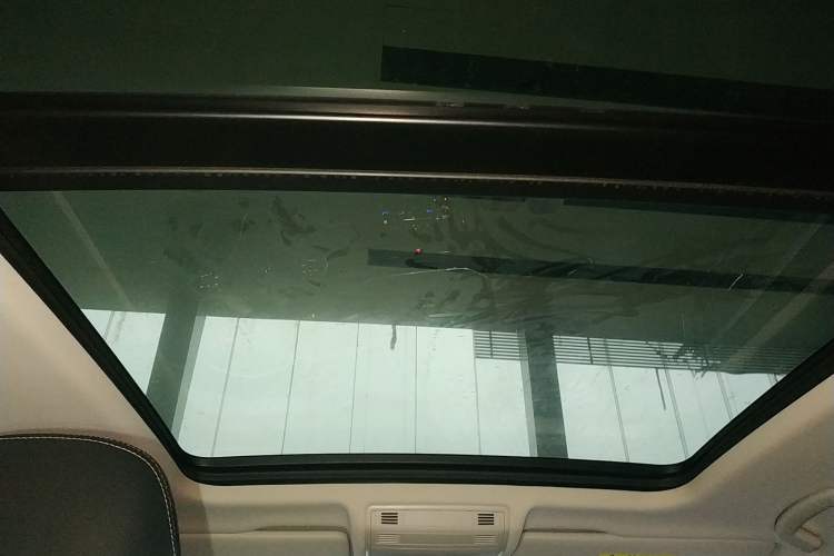 Used Volkswagen Tayron 2021 280TSI Two-Wheel Drive Luxury Smart Connectivity Version