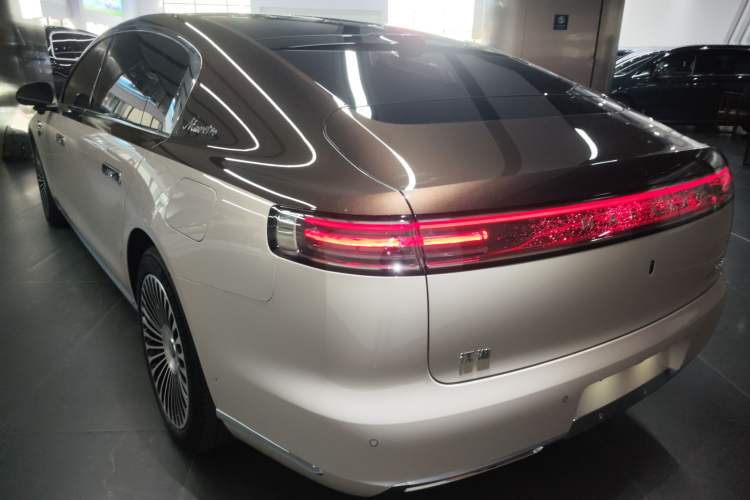 Used Hima S800 2025 Model, Range-Extended Starlight Executive Edition, 4 Seats