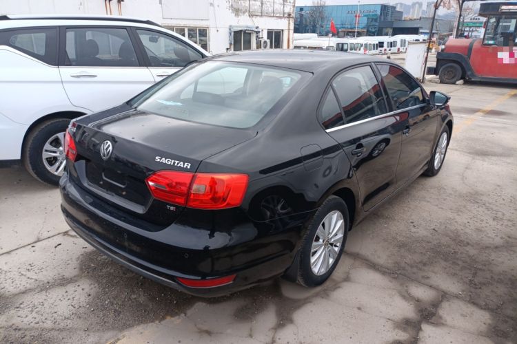 Used Volkswagen Sagitar 2014 Revised Version 1.4TSI Automatic Luxury Edition
