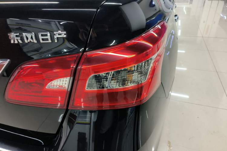 Used Nissan Sylphy 2022 Classic 1.6XL CVT Luxury Edition Right Rear Taillight