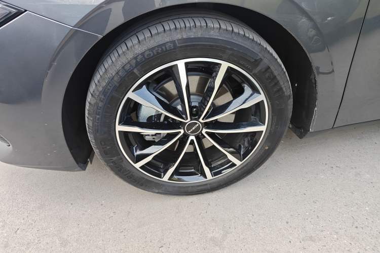 Used Roewe D7 2025 DMH 125km World Champion Excellence Edition